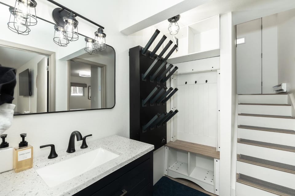 Cozy Winter Park Ski & Bike Retreat House in Fraser