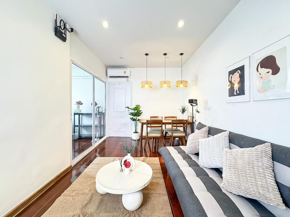 Common Living Bangkok Apartment in Bangkok