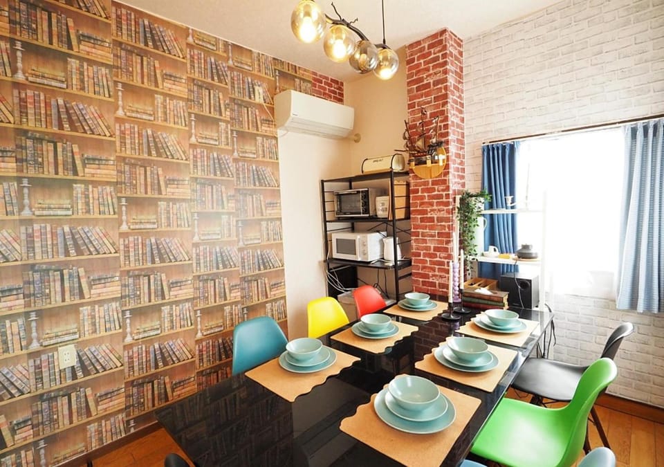 Kitchen or kitchenette, Communal kitchen