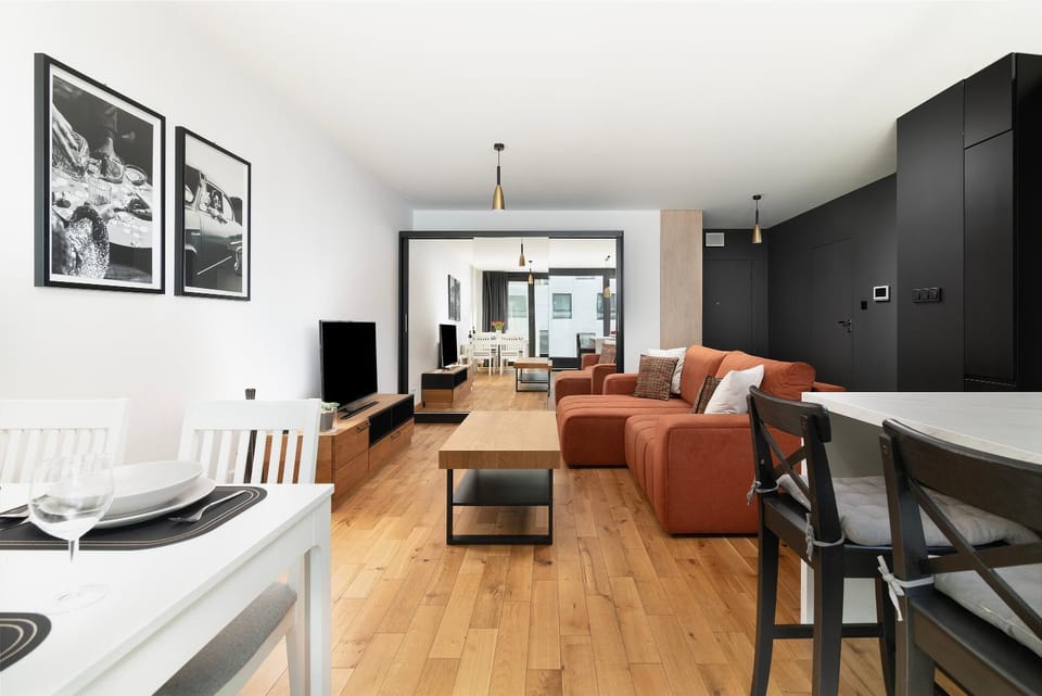 EASY RENT- Unia Art Residence 90, Basen & SPA, Centrum Free Parking 24h Check-in Apartment in Masovian Voivodeship