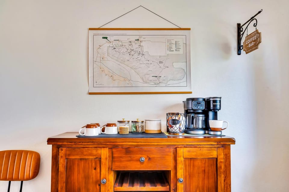 Coffee/tea facilities, Kitchen or kitchenette