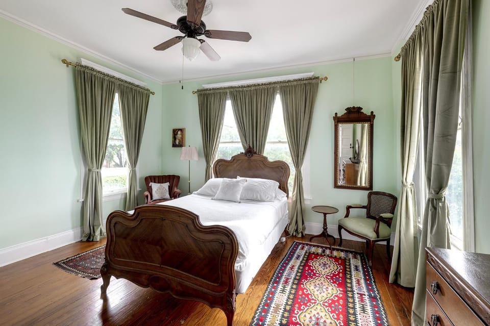 Bedroom, Garden view