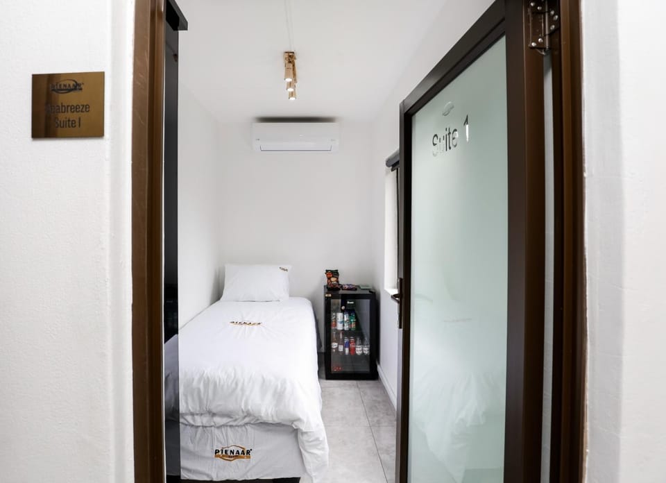 Sea Breeze Guesthouse Bed and Breakfast in Durban