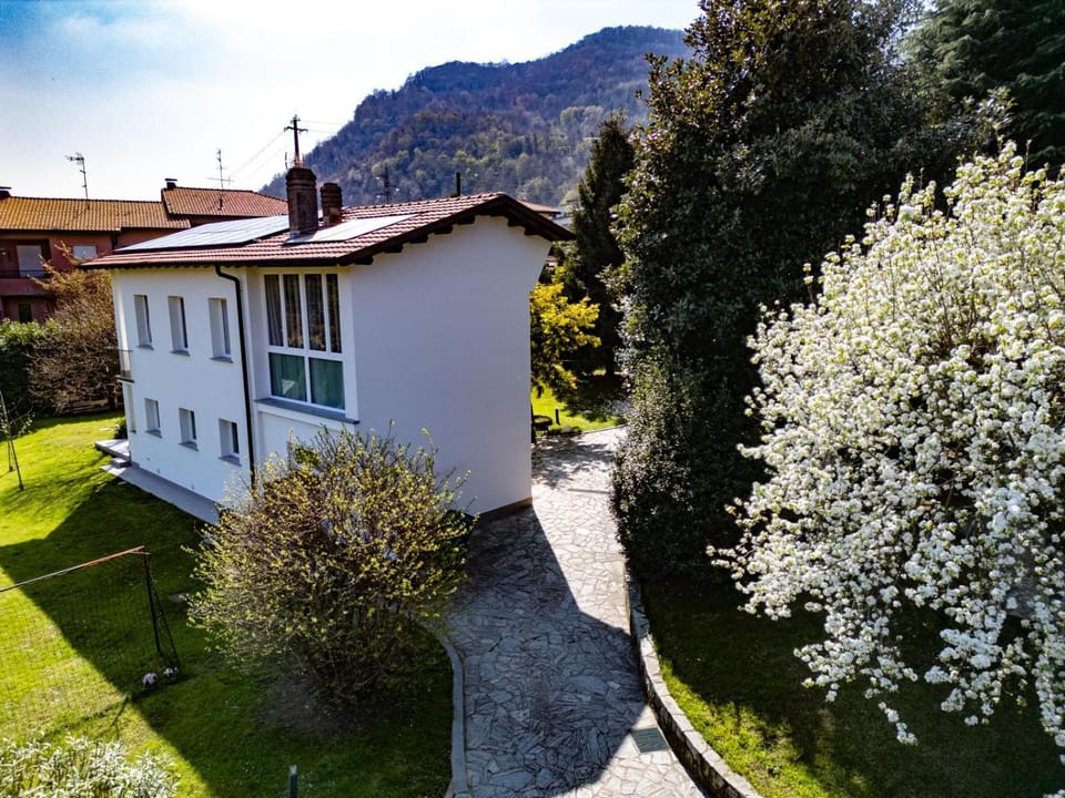 La Casetta di Renzo e Lucia Villa in Province of Lecco