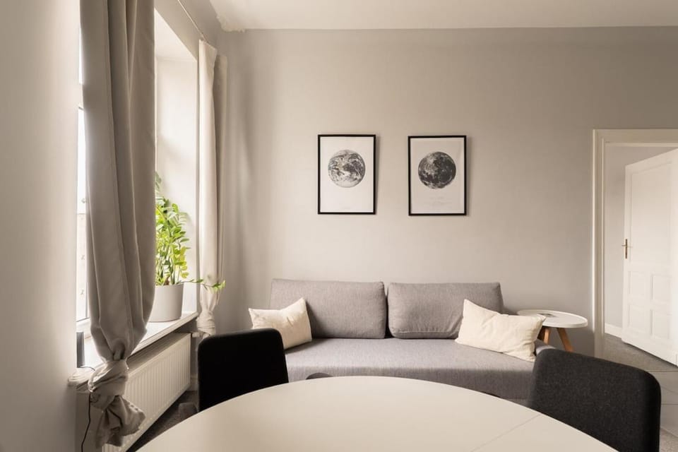 Warsaw Concierge Wilcza Apartment in Warsaw
