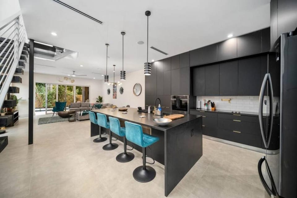 Luxury 3 4 Home in Las Olas with Pool and Hot Tub Near the Beach House in Fort Lauderdale