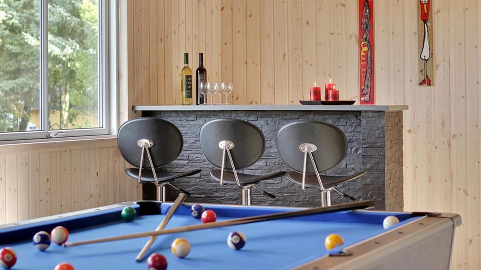 Lounge or bar