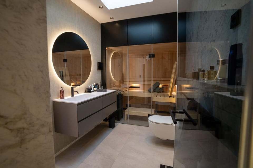 Sauna, Bathroom