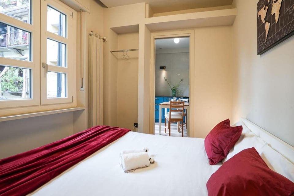 Bed, Photo of the whole room