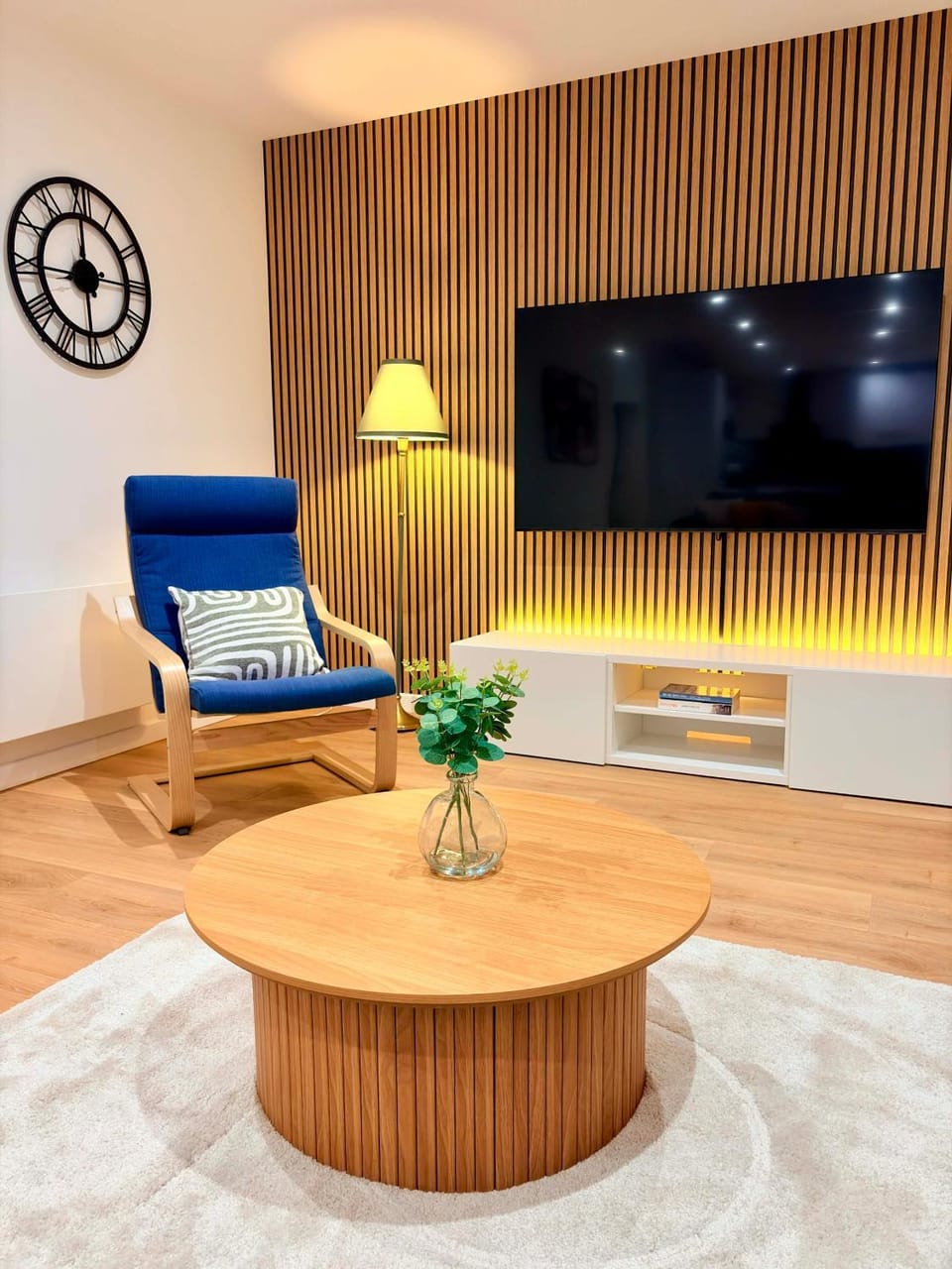 Le salon des voyageurs - Appartement au coeur du Centre Historique de Dole avec Terrasse Apartment in Dole