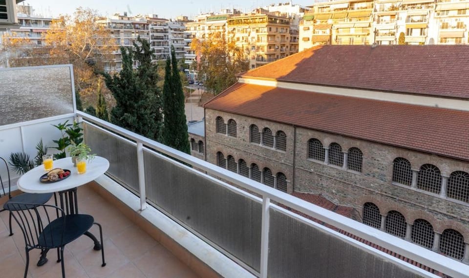 Boutique Central Suite Apartment in Thessaloniki