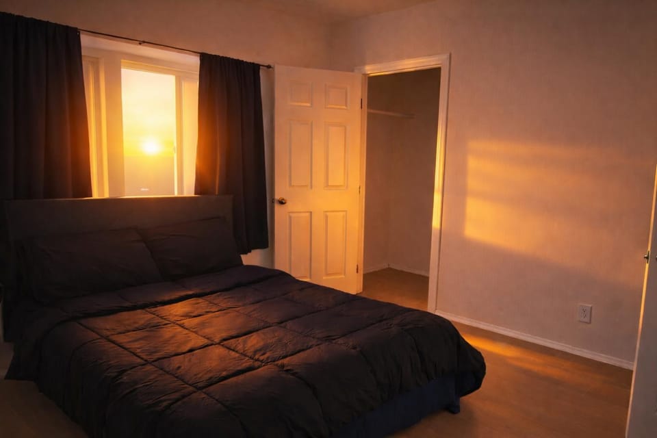 Hollywood Comfort Vibe LA Hostel in Los Feliz