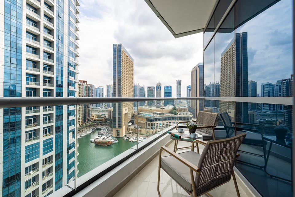 Airstay - Full Marina Views - Coastal Studio - Monthly Offer Available! Apartment in Dubai