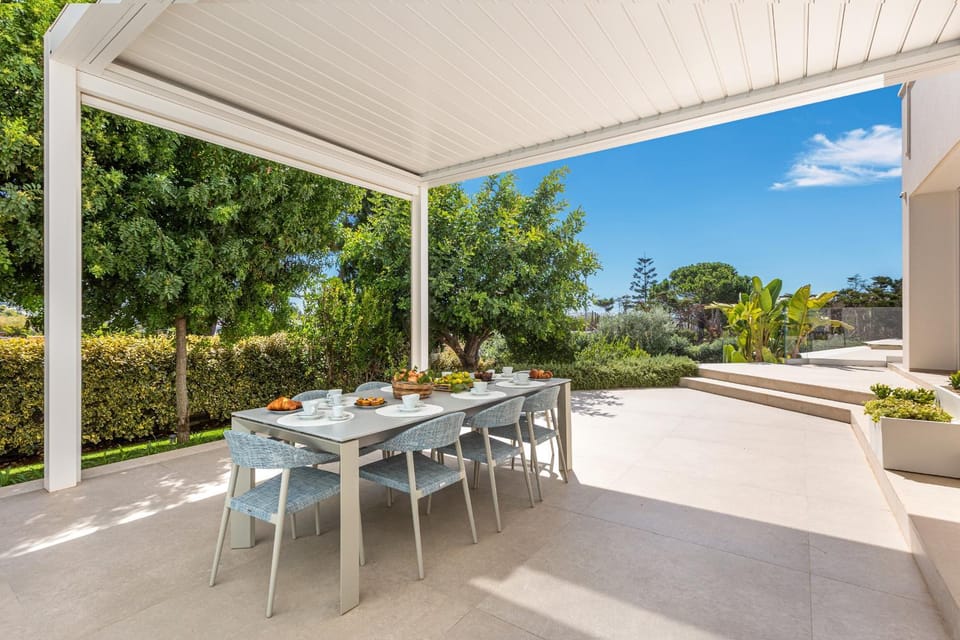 Patio, Day