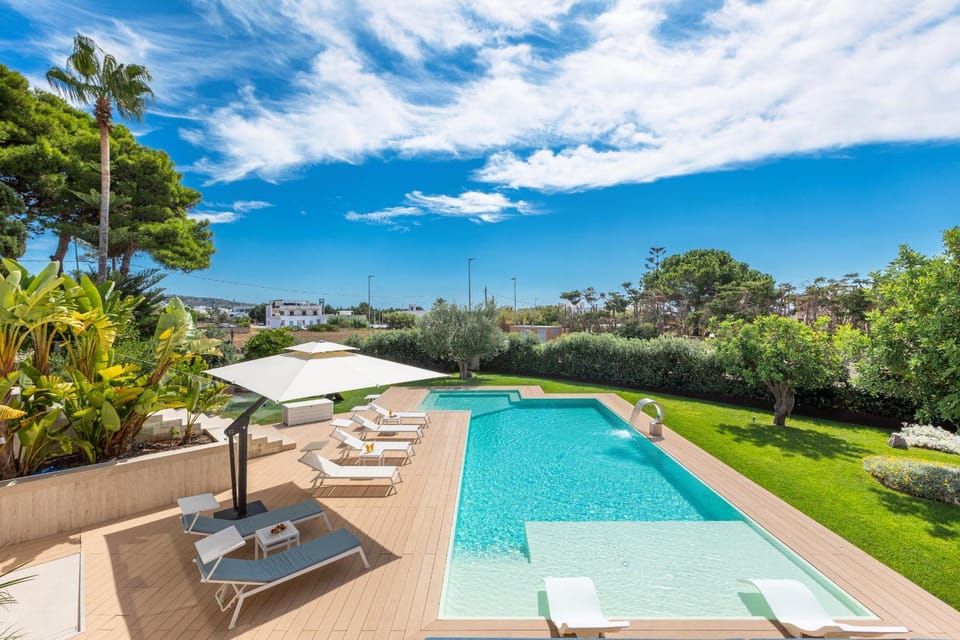 Garden, Swimming pool, sunbed