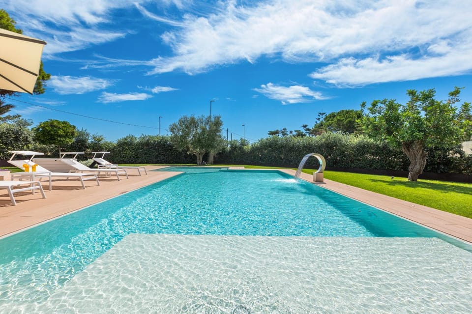 Garden, Swimming pool