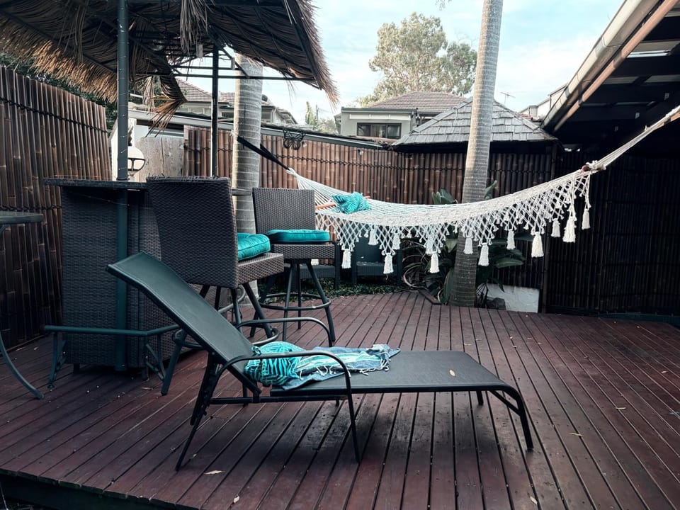 Tropical Spanish Style Cabana - New Listing! Villa in Sydney