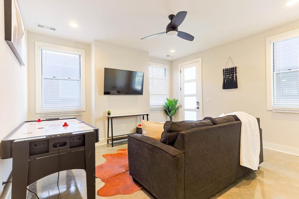 Brand New Townhome in the Heart of the City House in East Nashville