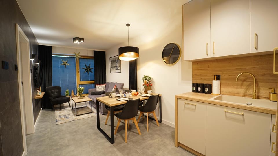 TV and multimedia, Kitchen or kitchenette, Living room, Seating area, Dining area, minibar
