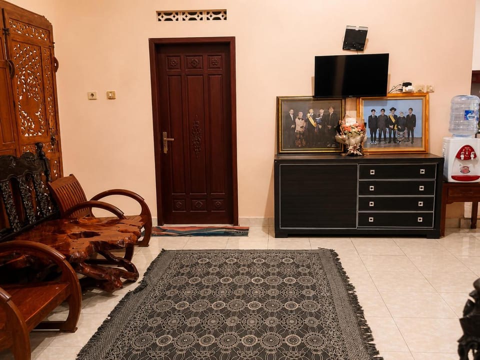 Communal lounge/ TV room, Family, Family