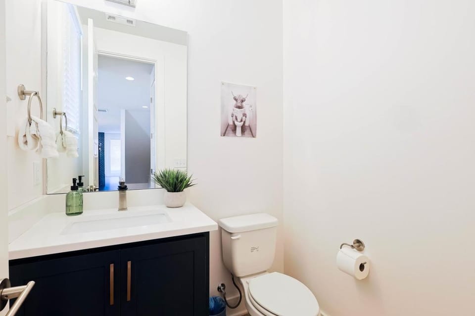 Modern Nashville Retreat 4 BR 3 5 BA Walk to East Nash Gems House in East Nashville