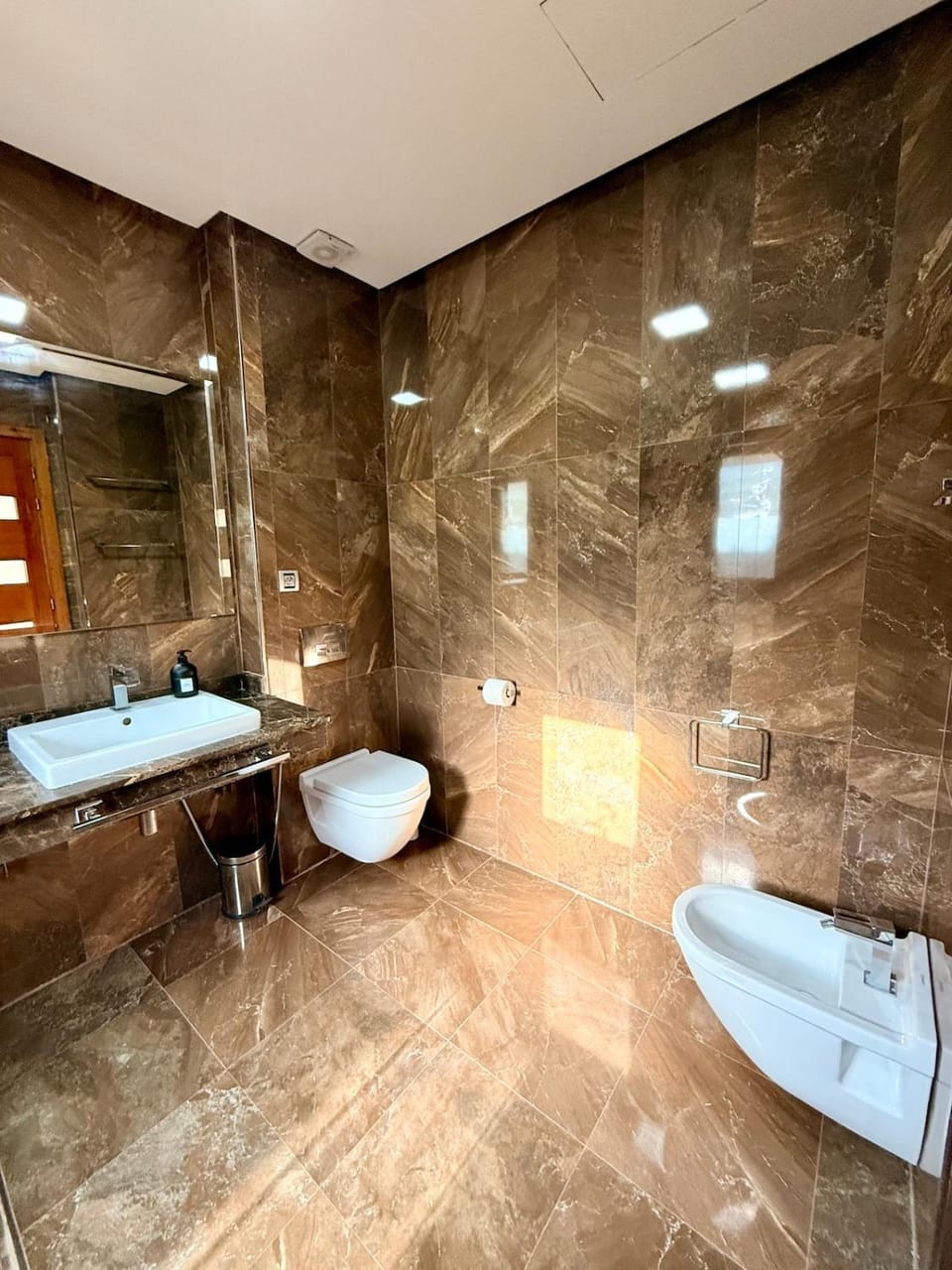 Vibrant Modern House, 20 Min from Gueliz & Airport Villa in Marrakesh
