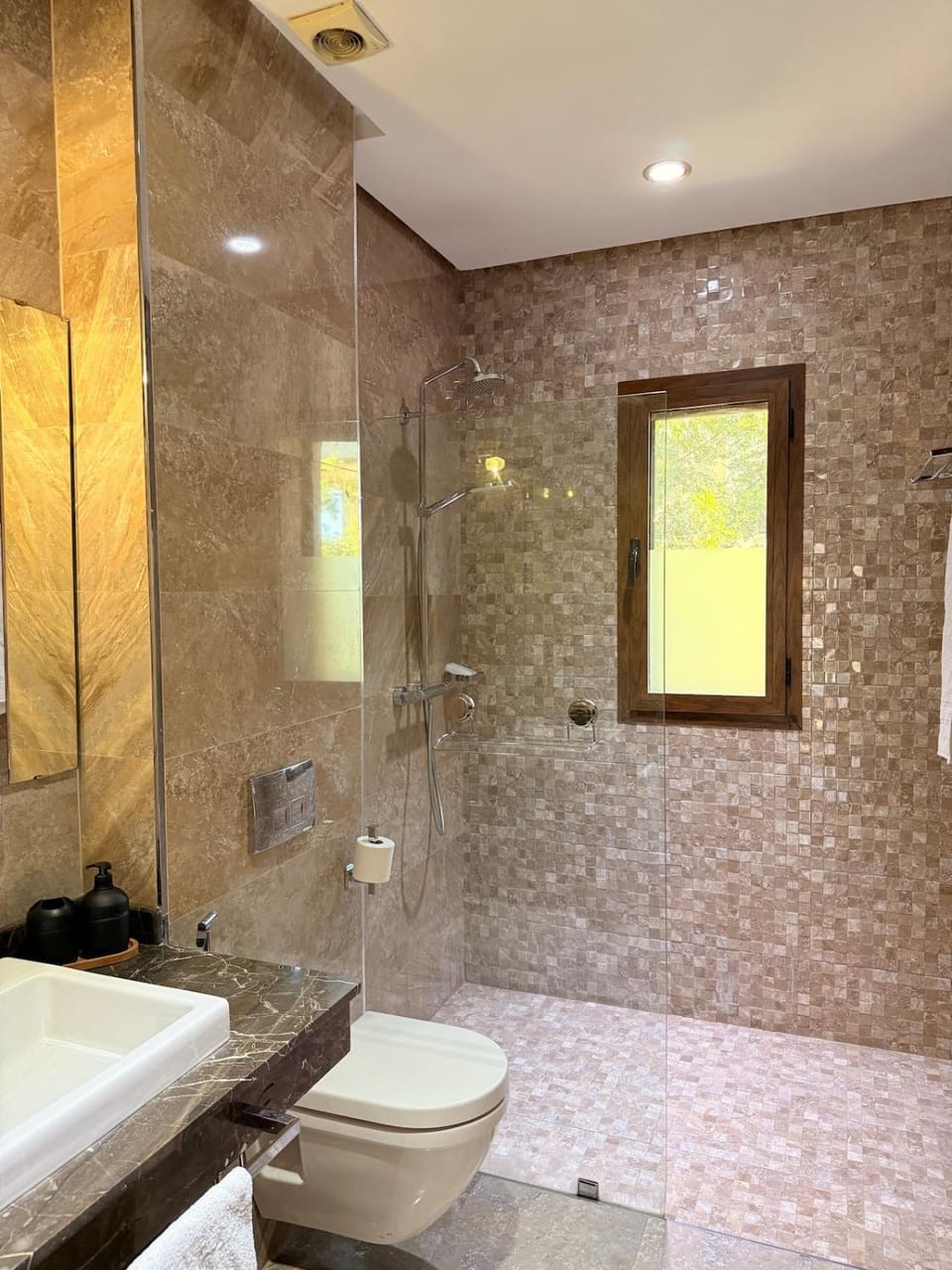 Vibrant Modern House, 20 Min from Gueliz & Airport Villa in Marrakesh