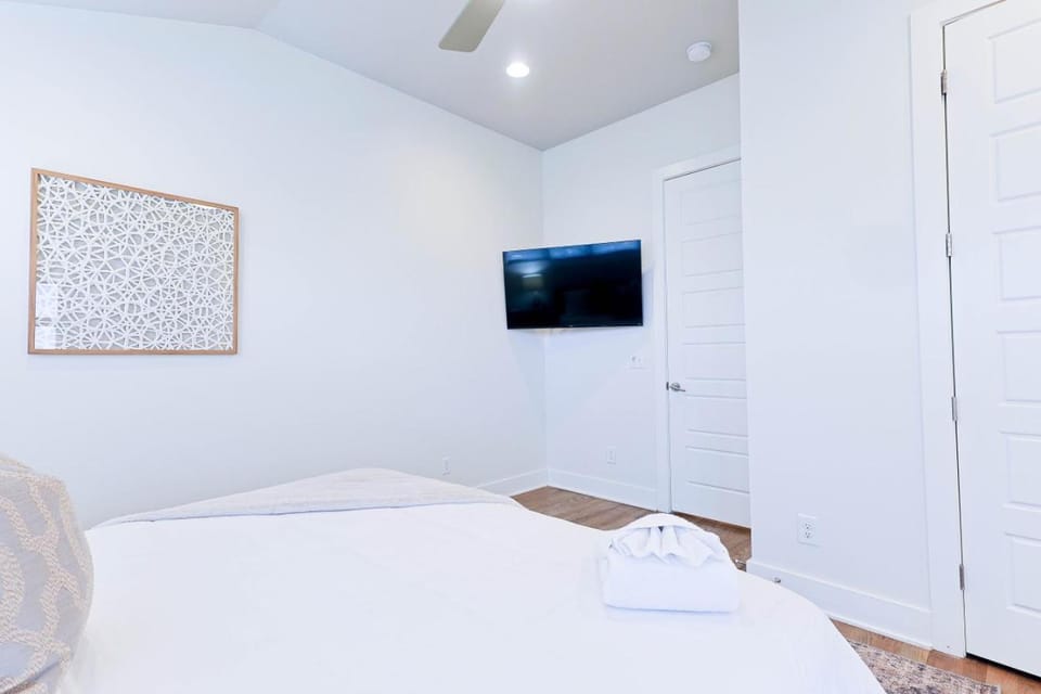 Stylish Brand-New Townhome Near Hotspots Apartment in East Nashville