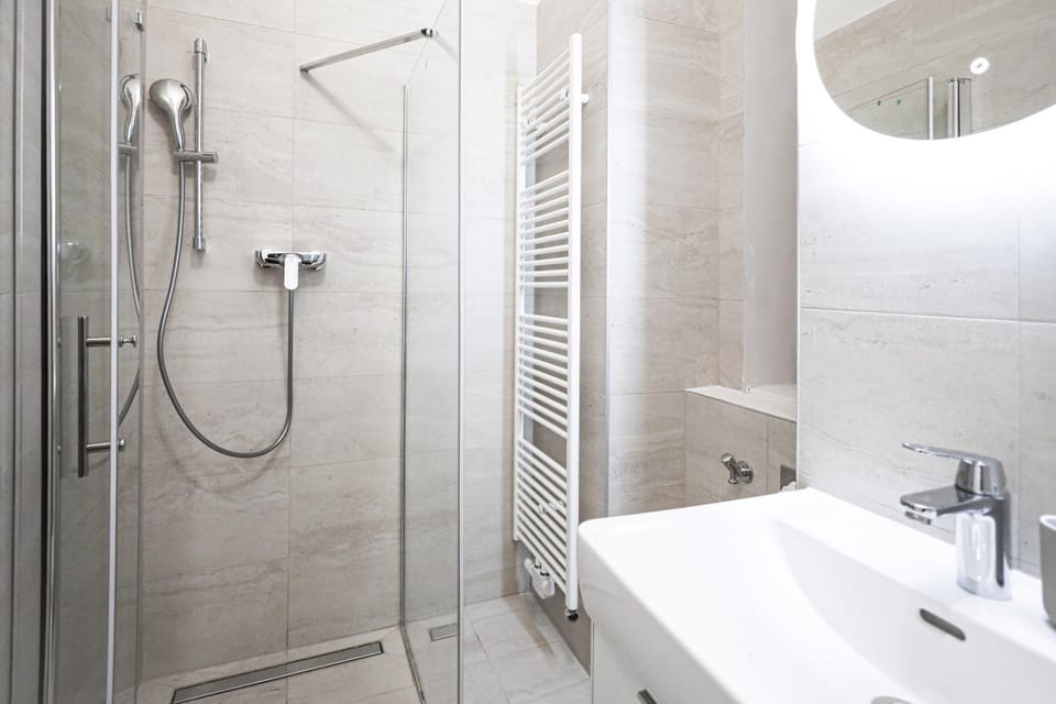 3 BDR - Apartment Elegance, in Vienna's City Center Apartment in Vienna