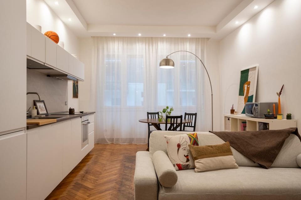 Kitchen or kitchenette, Living room, Dining area, kitchen