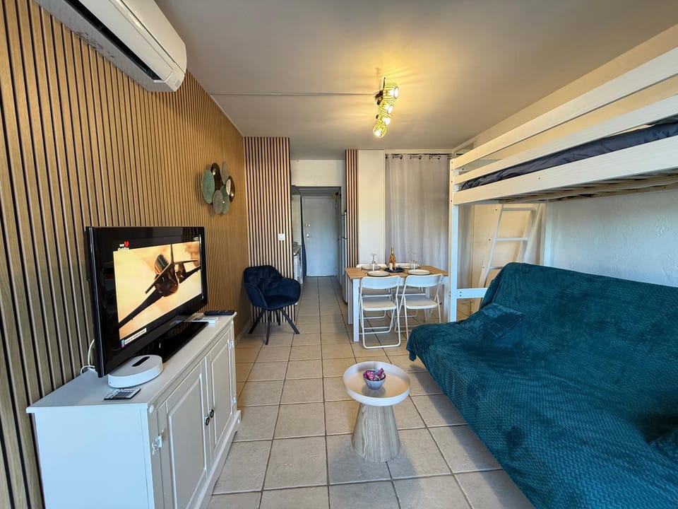 Ecrin de douceur à Port-Camargue piscine et parking Apartment in Le Grau-du-Roi