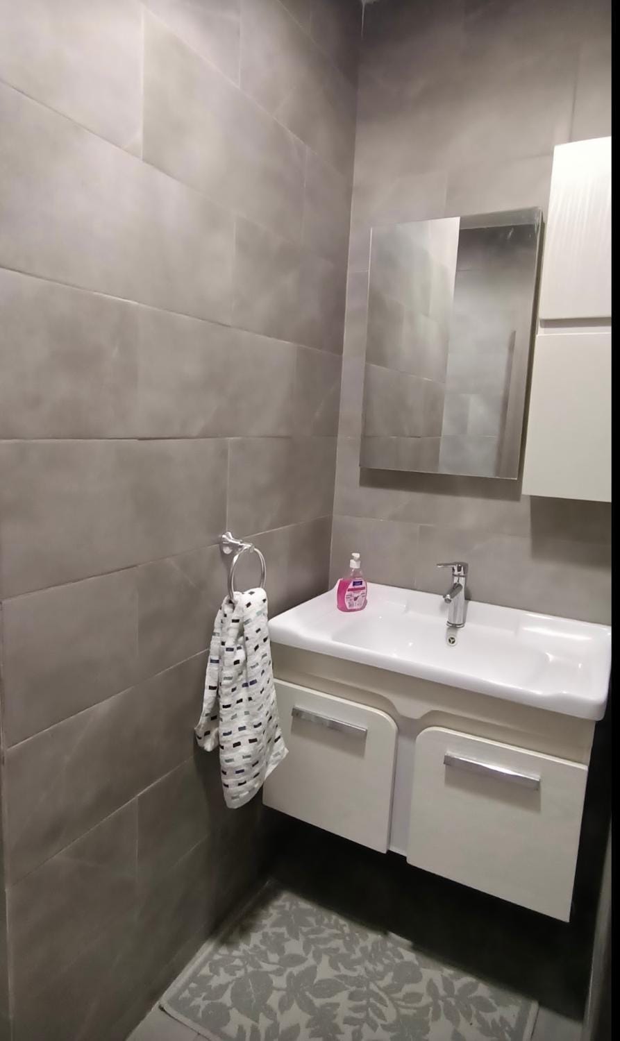 F2 akidlotfi benabed double ascenseur Apartment in Oran