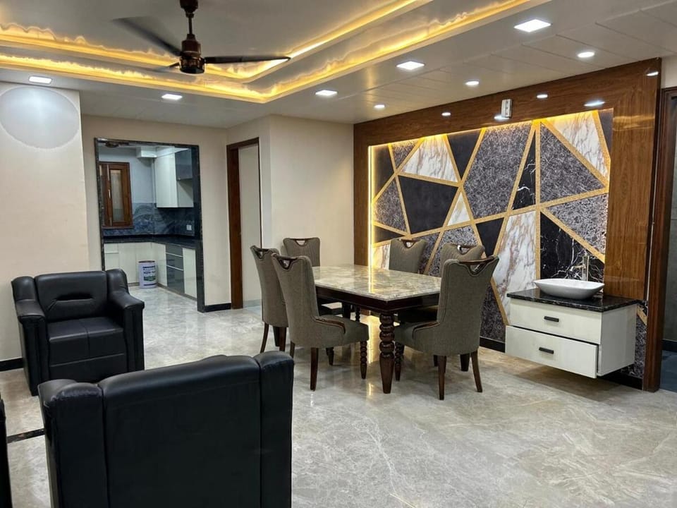 Stylish Luxury Apartment, Modern & Prime Location Apartment in Gurugram