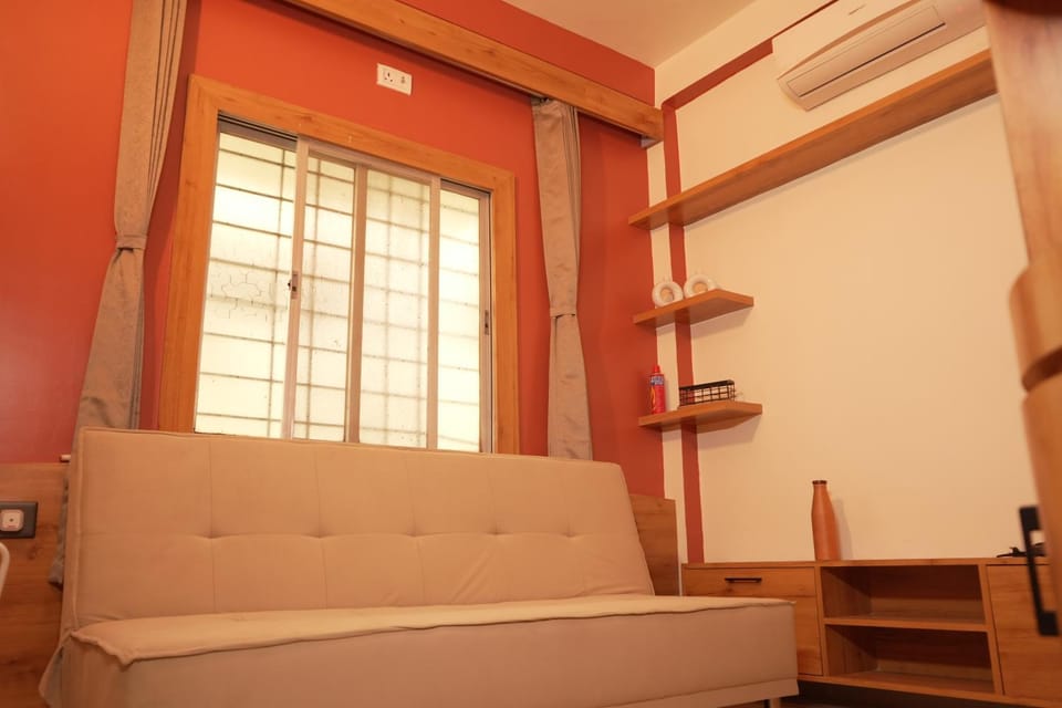 Bedroom, air conditioner