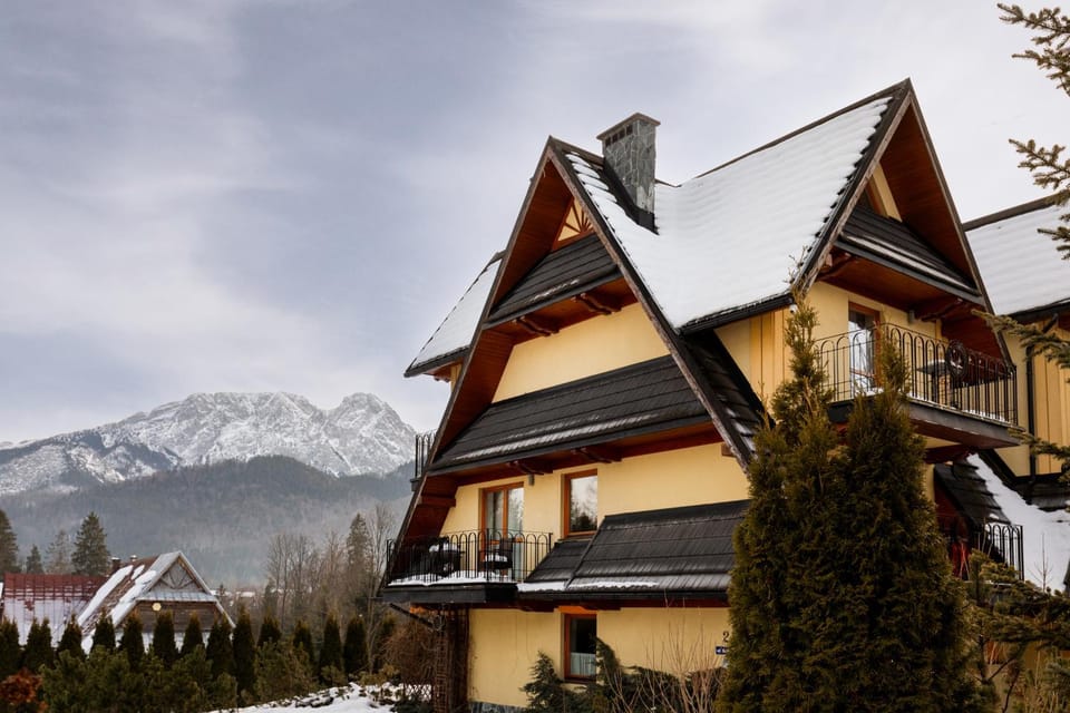 Property building, Day, Winter, Mountain view