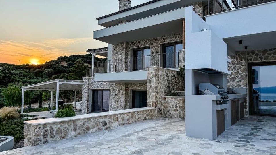 Eosea Selene Villa in Halkidiki