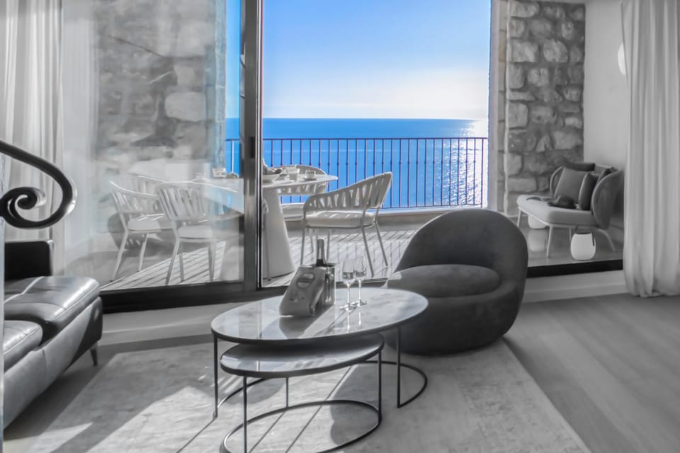 Balcony/Terrace, Living room