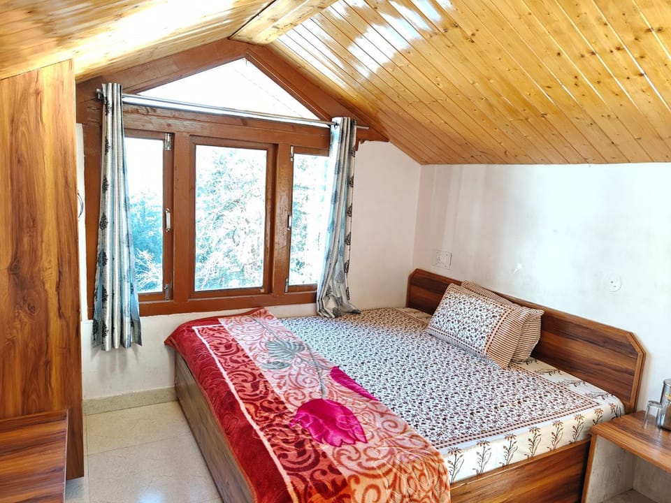 Happy Mountains Bed and Breakfast in Himachal Pradesh