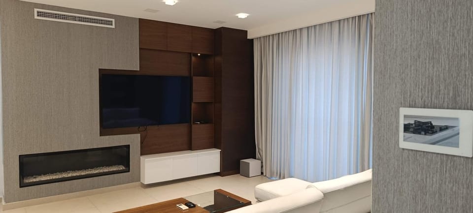 Interlace penthouse with swimming pool Apartment in Marsaskala