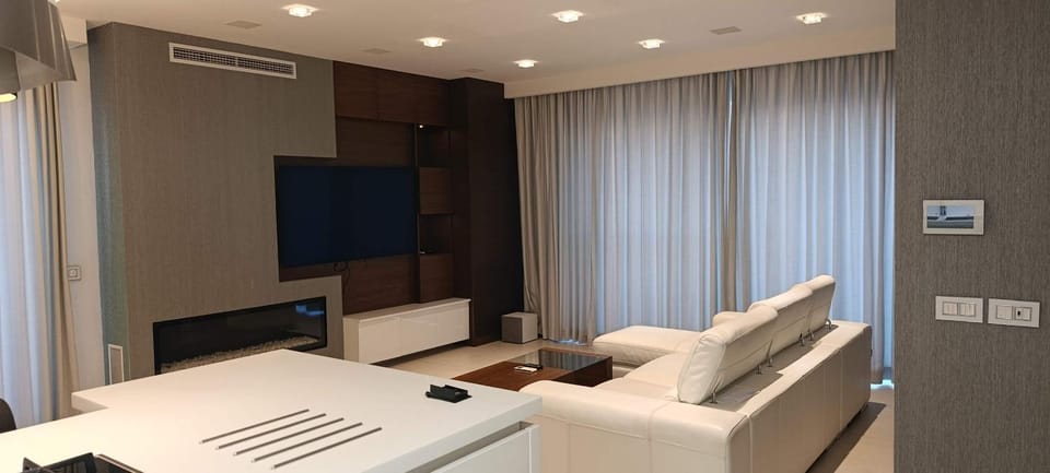 Interlace penthouse with swimming pool Apartment in Marsaskala