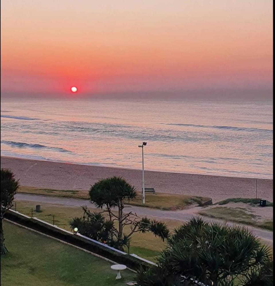 Inyoni Rocks Cabanas 42 House in KwaZulu-Natal