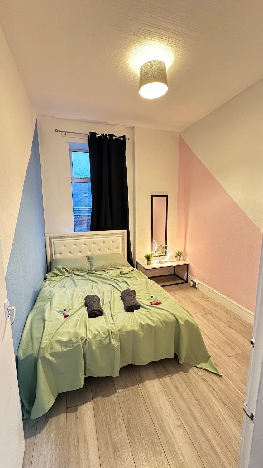 Spacious Escape 3 Bed Free Parking Ultra Fast WiFi House in Newcastle upon Tyne