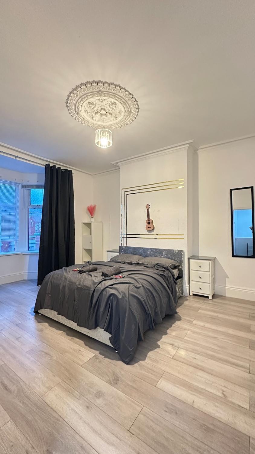 Spacious Escape 3 Bed Free Parking Ultra Fast WiFi House in Newcastle upon Tyne