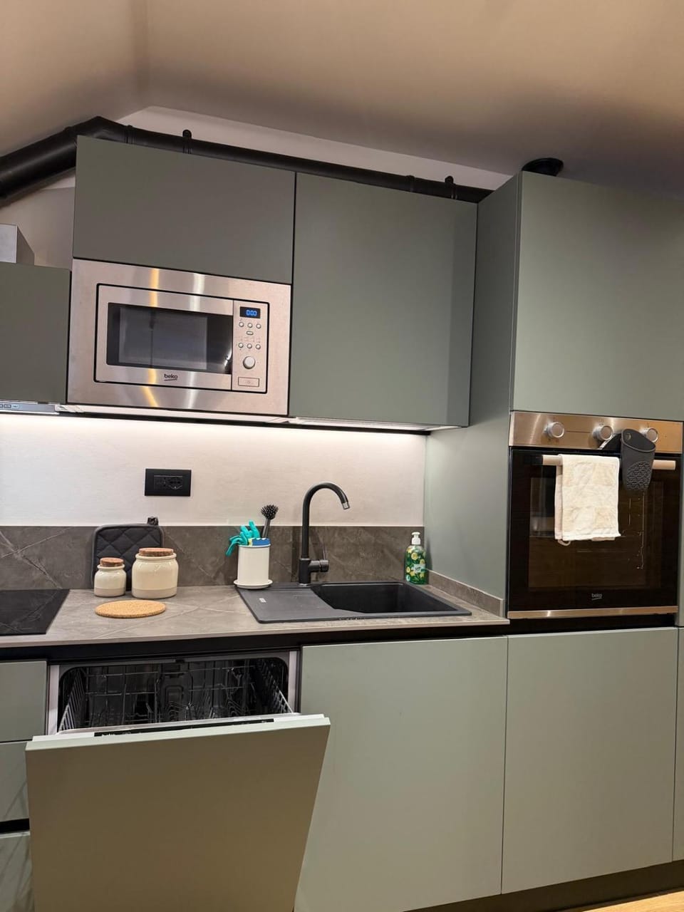 Kitchen or kitchenette