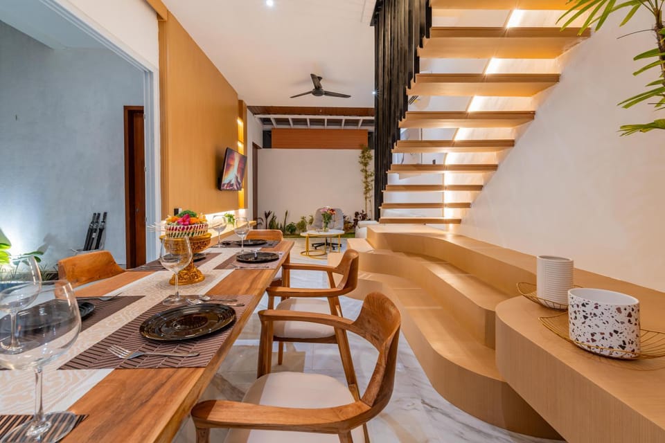 Seating area, Dining area