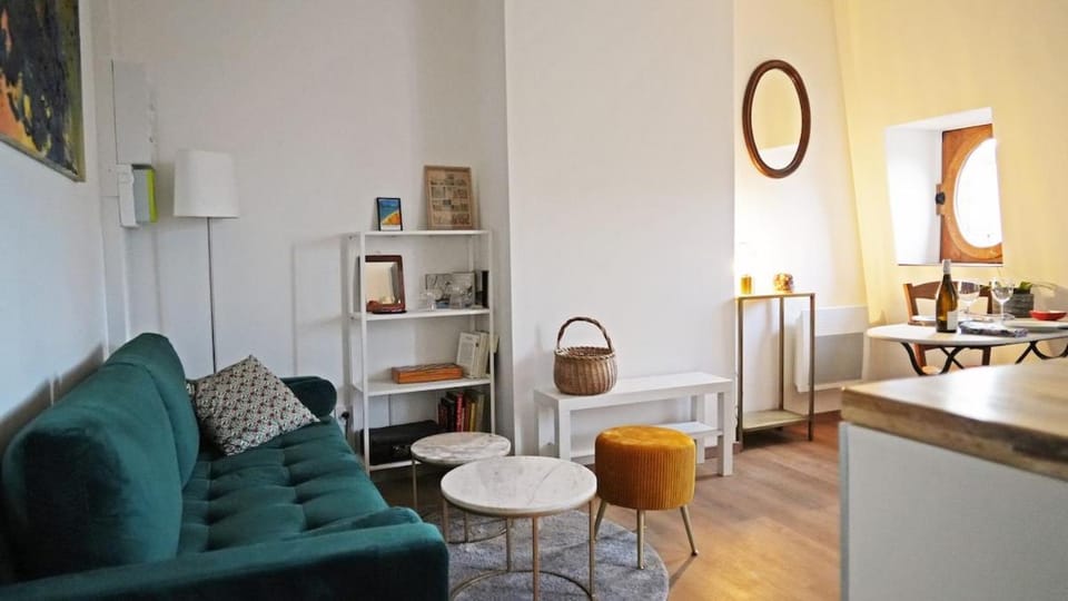 Sous les toits de Nevers Apartment in Bourgogne-Franche-Comté