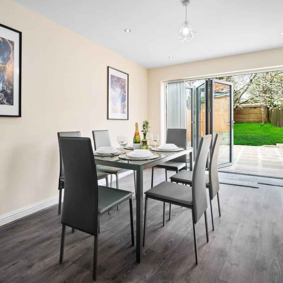 Garden, Dining area, Garden view