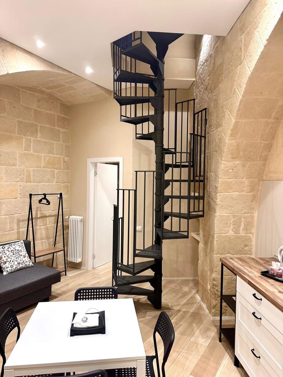 Kitchen or kitchenette, Living room, Seating area