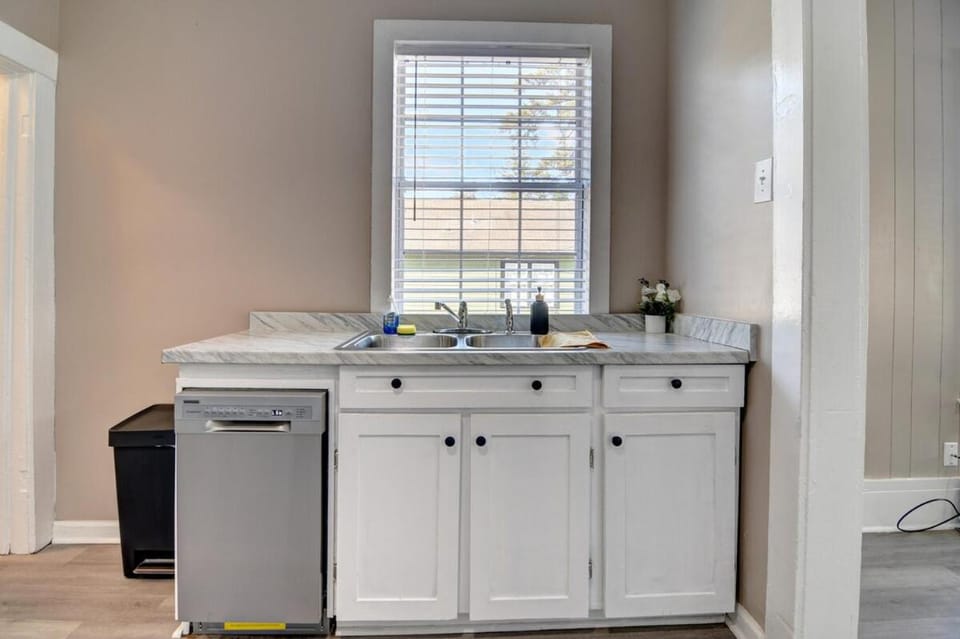 Great spot for large families or work crews House in Valdosta