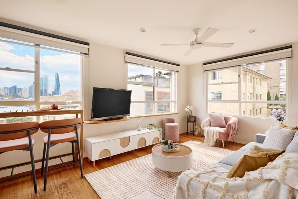 Iconic 1 BR Harbour View Apartment Apartment in Sydney